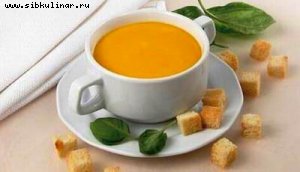 Суп-пюре из моркови с гренками