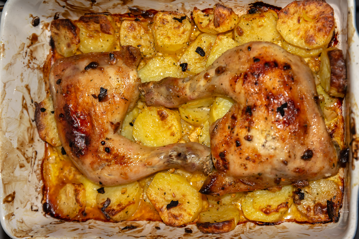 готовое блюдо по рецепту Быстрый куриный окорочок с картошкой