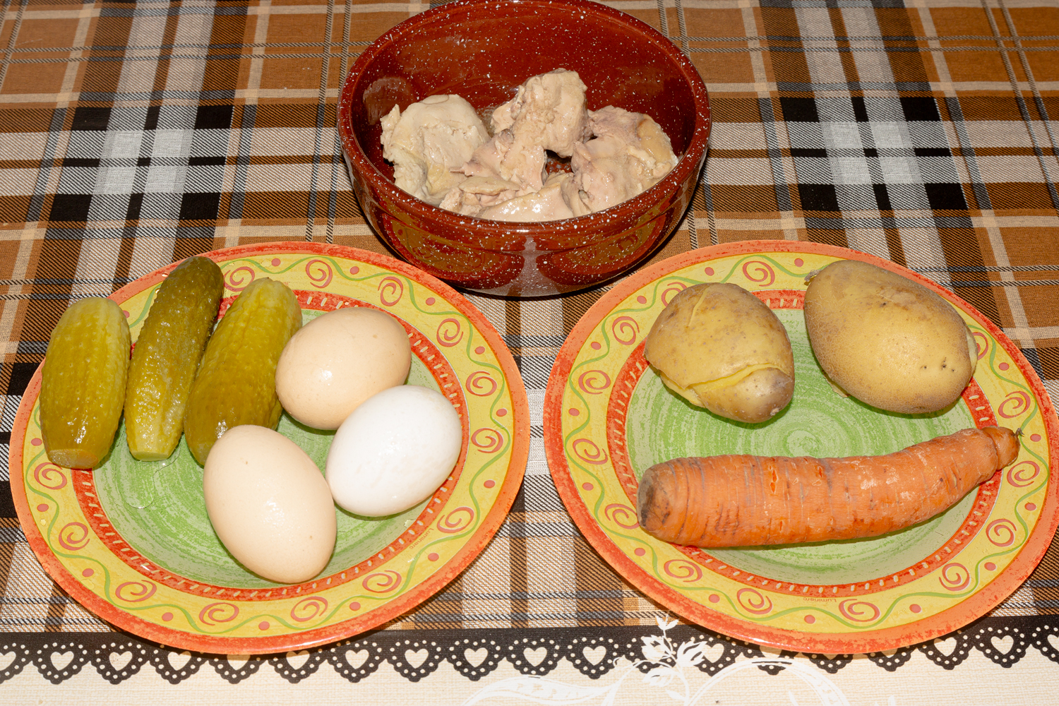 продукты для рецепта Салат с печенью трески 