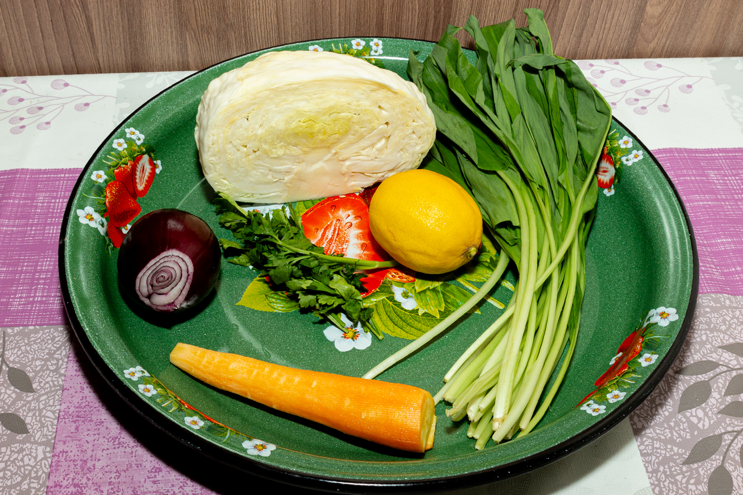 продукты для рецепта Салат из капусты с морковью