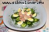 Салат с огурцами, печенью трески и перепелиными яйцами