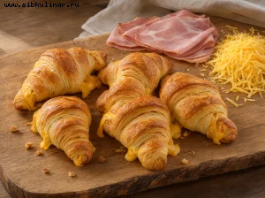 Рогалики с ветчиной и сыром