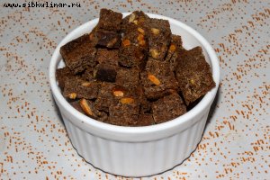 Сухарики чесночные