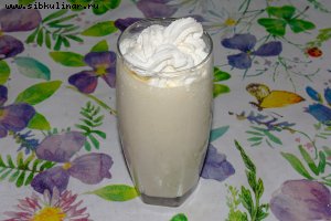 Молочный коктейль с бананом
