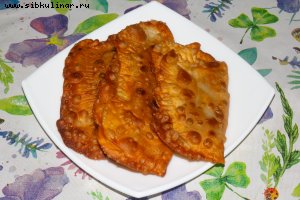 Чебуреки с говяжьим фаршем