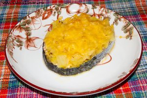 Семга запеченная с ананасом и сыром