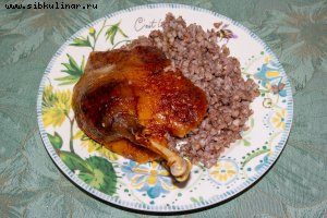 Утка с гречкой в духовке