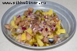 Салат с копченой скумбрией