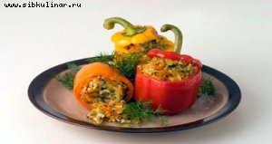 Перец, фаршированный овощами по-болгарски