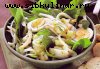 Картофельный салат со щавелем и с копчеными кальмарами