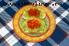 Бутерброд с красной икрой и авокадо