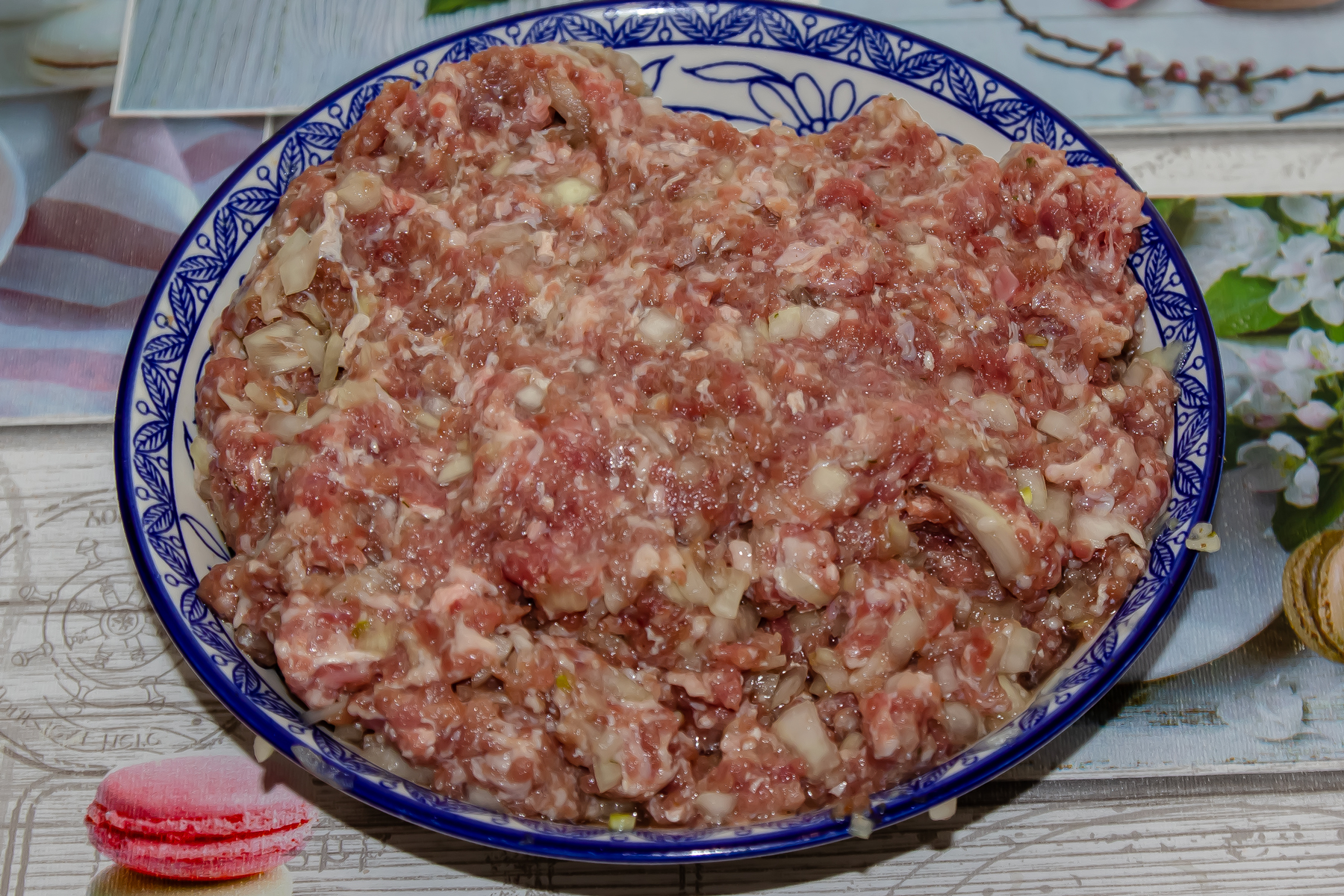 Фото к рецепту Классический рецепт начинки из говядины и свинины Классический рецепт начинки из говядины и свинины