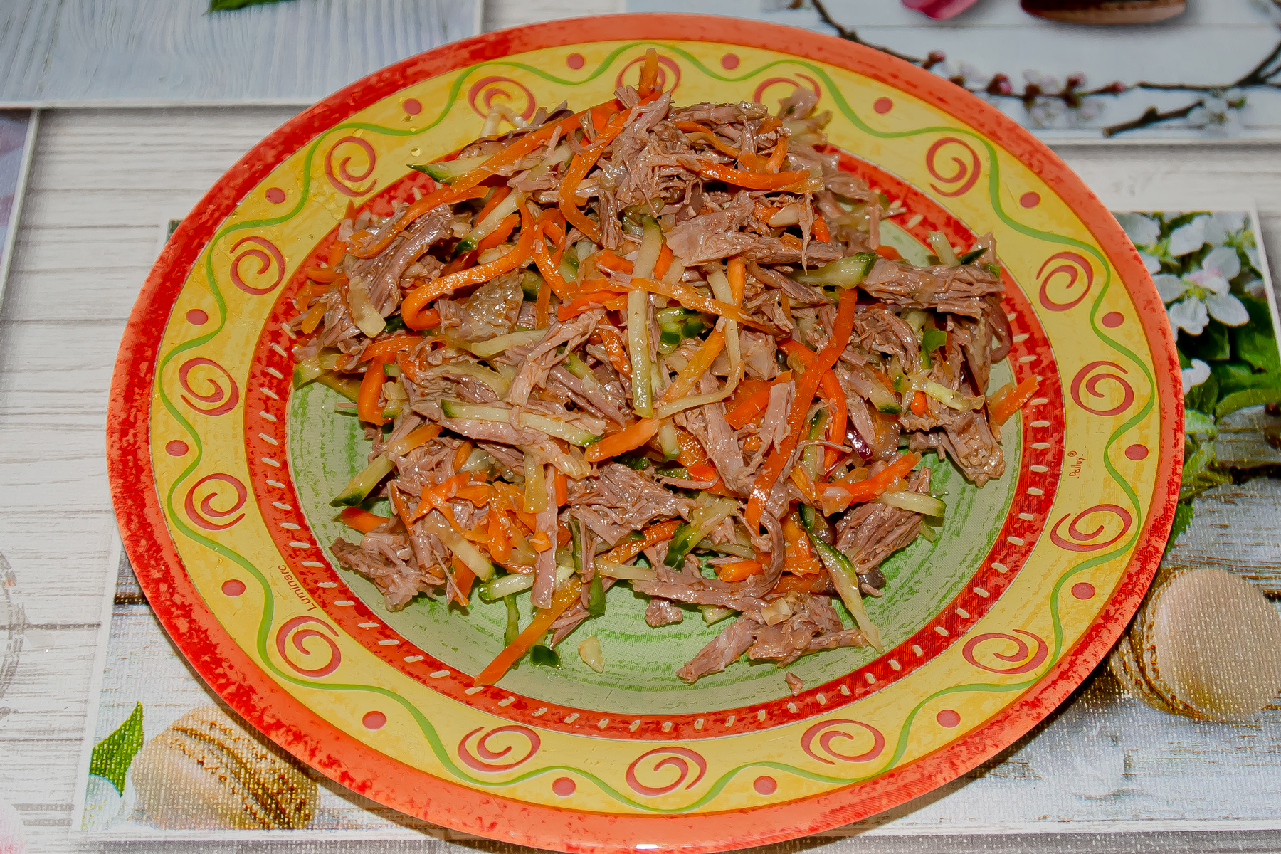 Салат из говядины с морковью по-корейски 