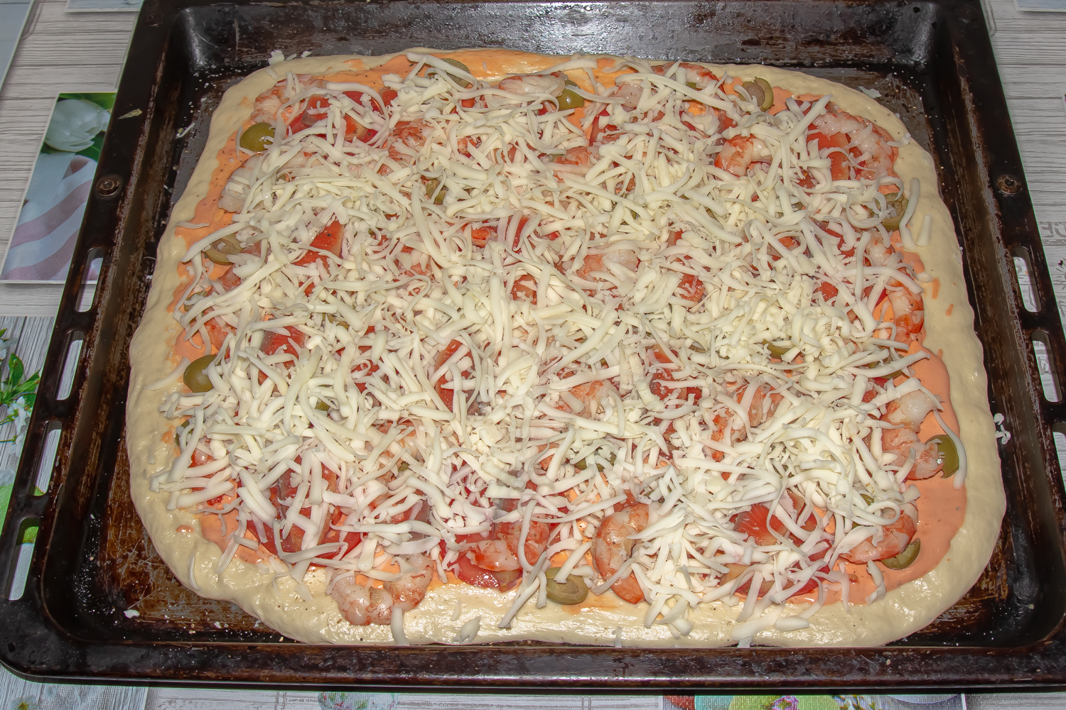 пицца посыпанная сыром по рецепту Пицца с семгой 
