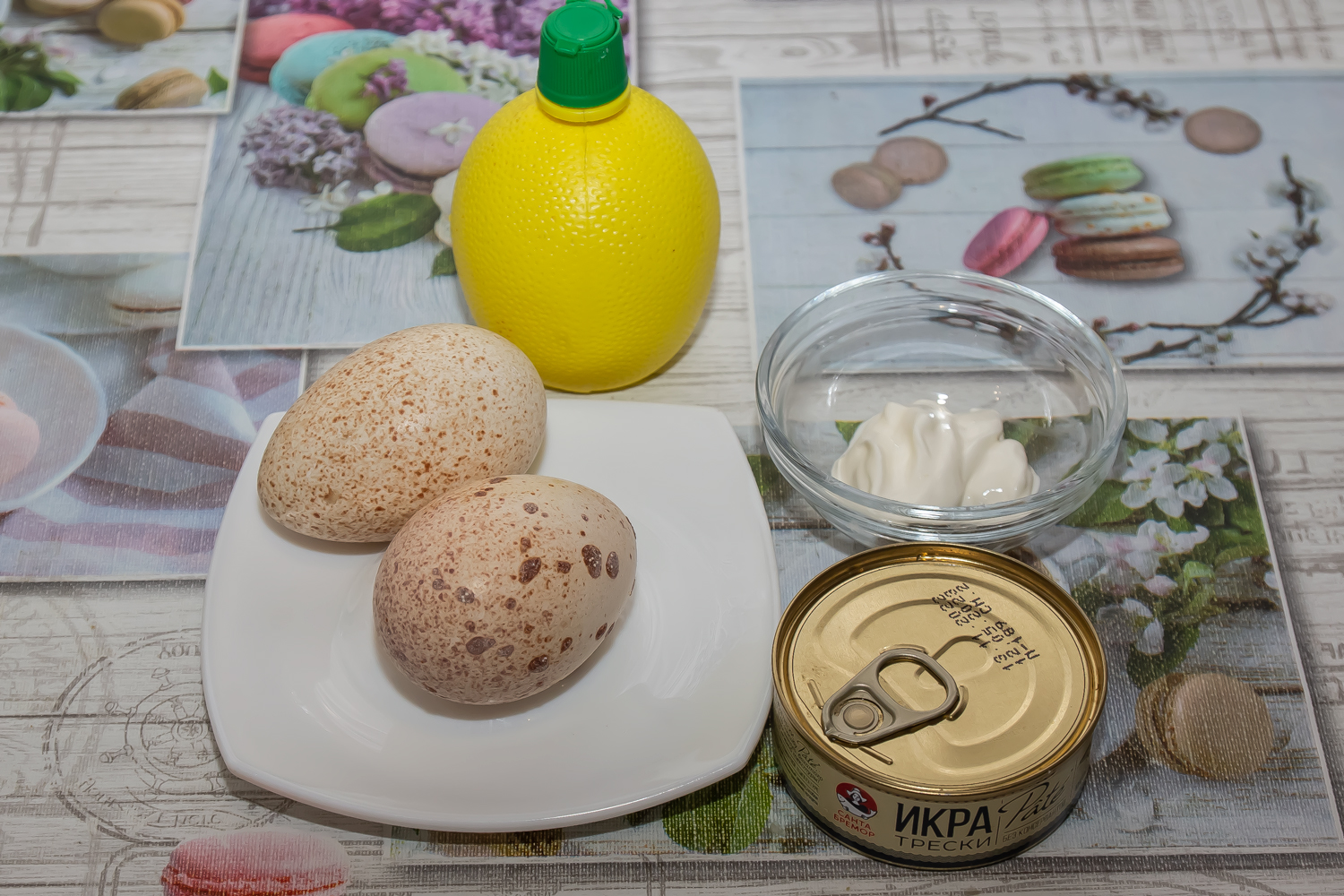 продукты для рецепта Яйца, фаршированные икрой минтая или икрой трески 