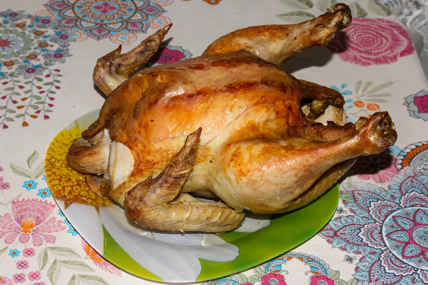 Курица с корочкой целиком в фольге