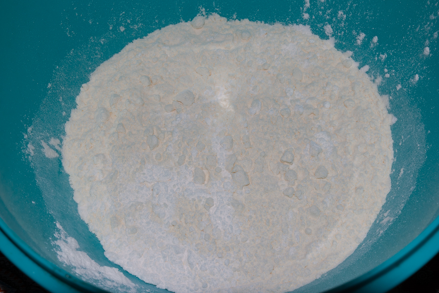 мука смешанная с разрыхлителем по рецепту Невидимый закусочный кабачковый пирог