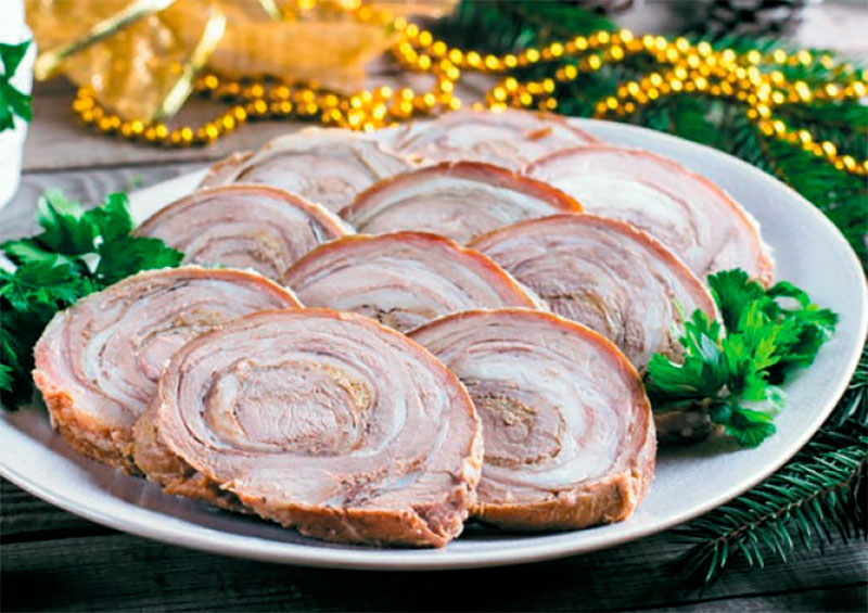 Мясной рулет с беконом