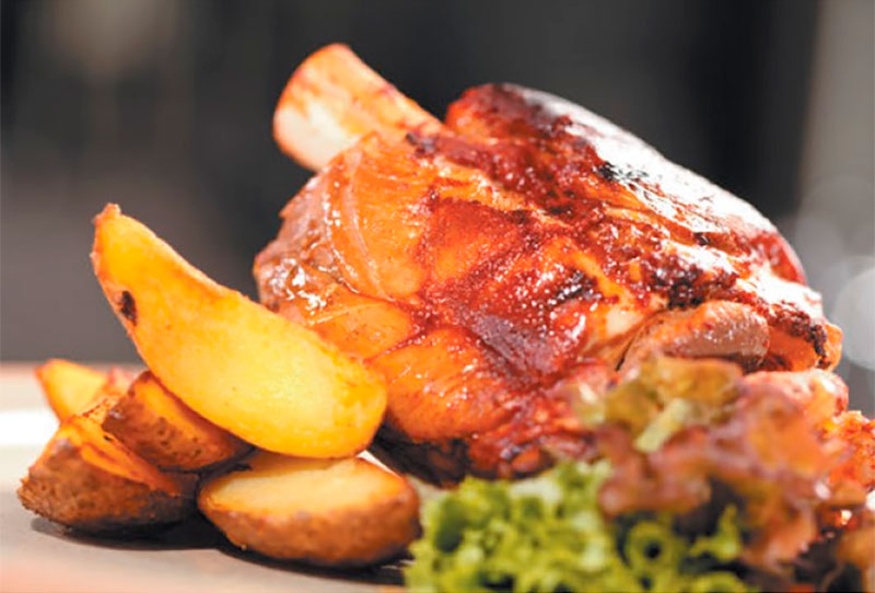 Пасхальная рулька