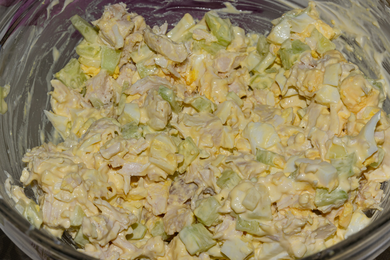 продукты смешанные с майонезом по рецепту Гнездо глухаря с курицей