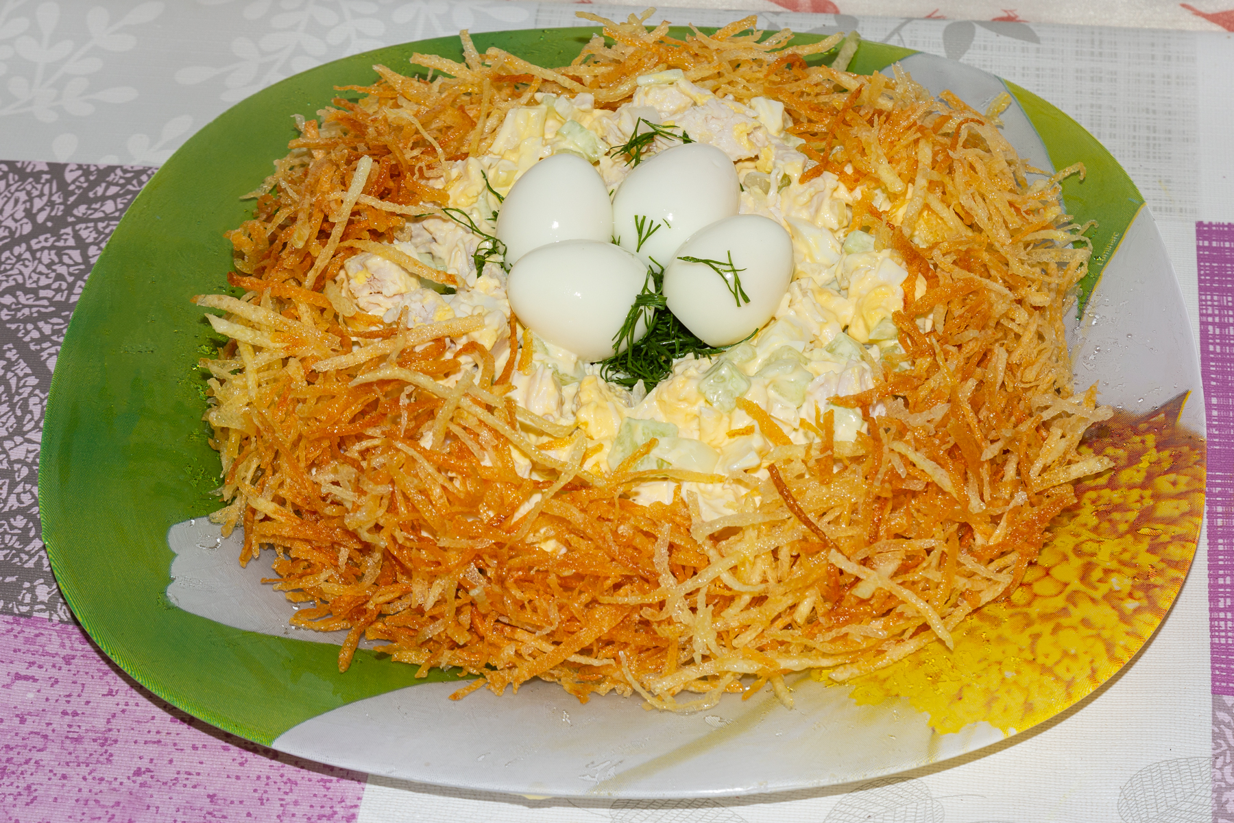 Гнездо глухаря с курицей