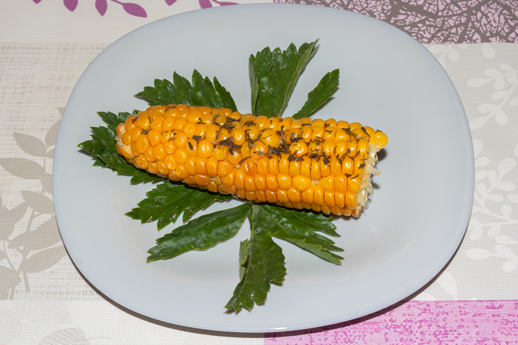 Запеченная кукуруза в фольге с итальянскими травами