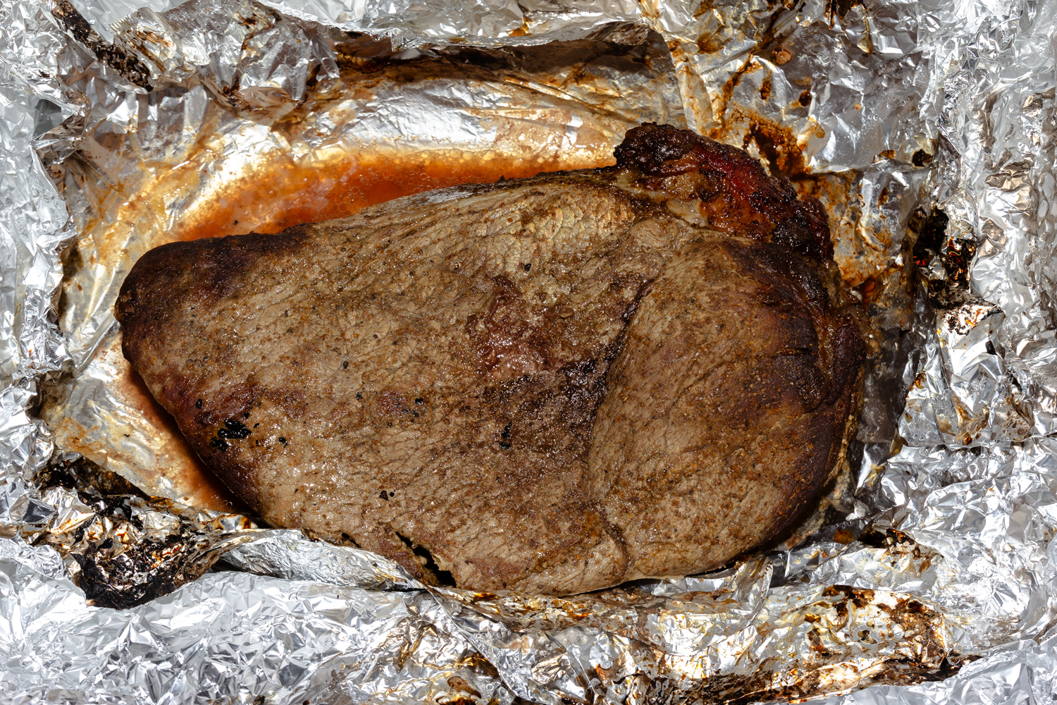 мясо приготовленное по рецепту Говядина куском в фольге