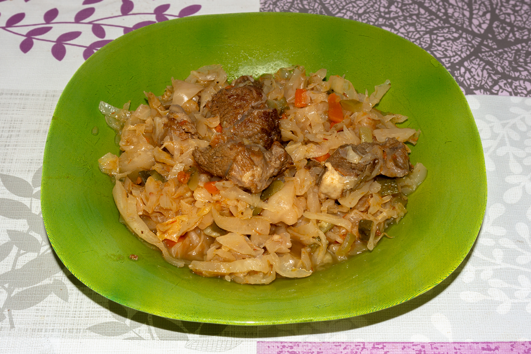 Тушеная капуста с бараниной