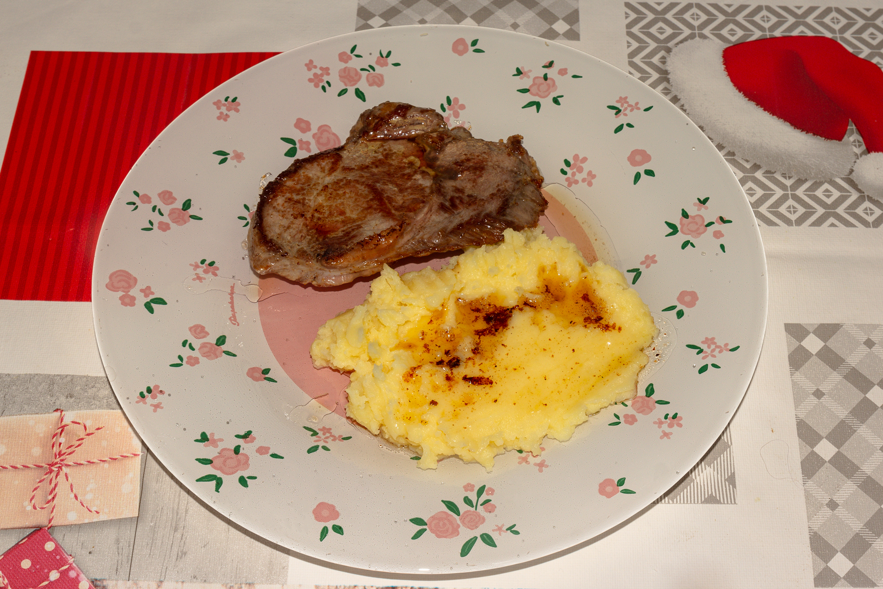 Антрекот по-бретонски