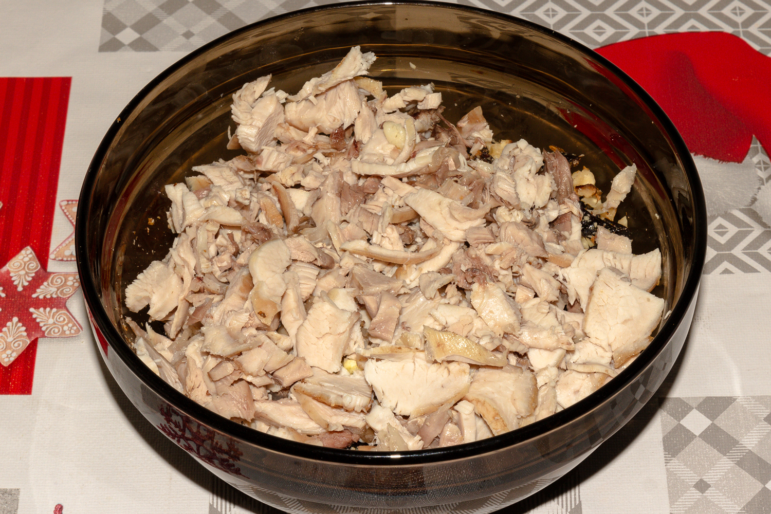 измельченное куриное мясо по рецепту Салат Восторг