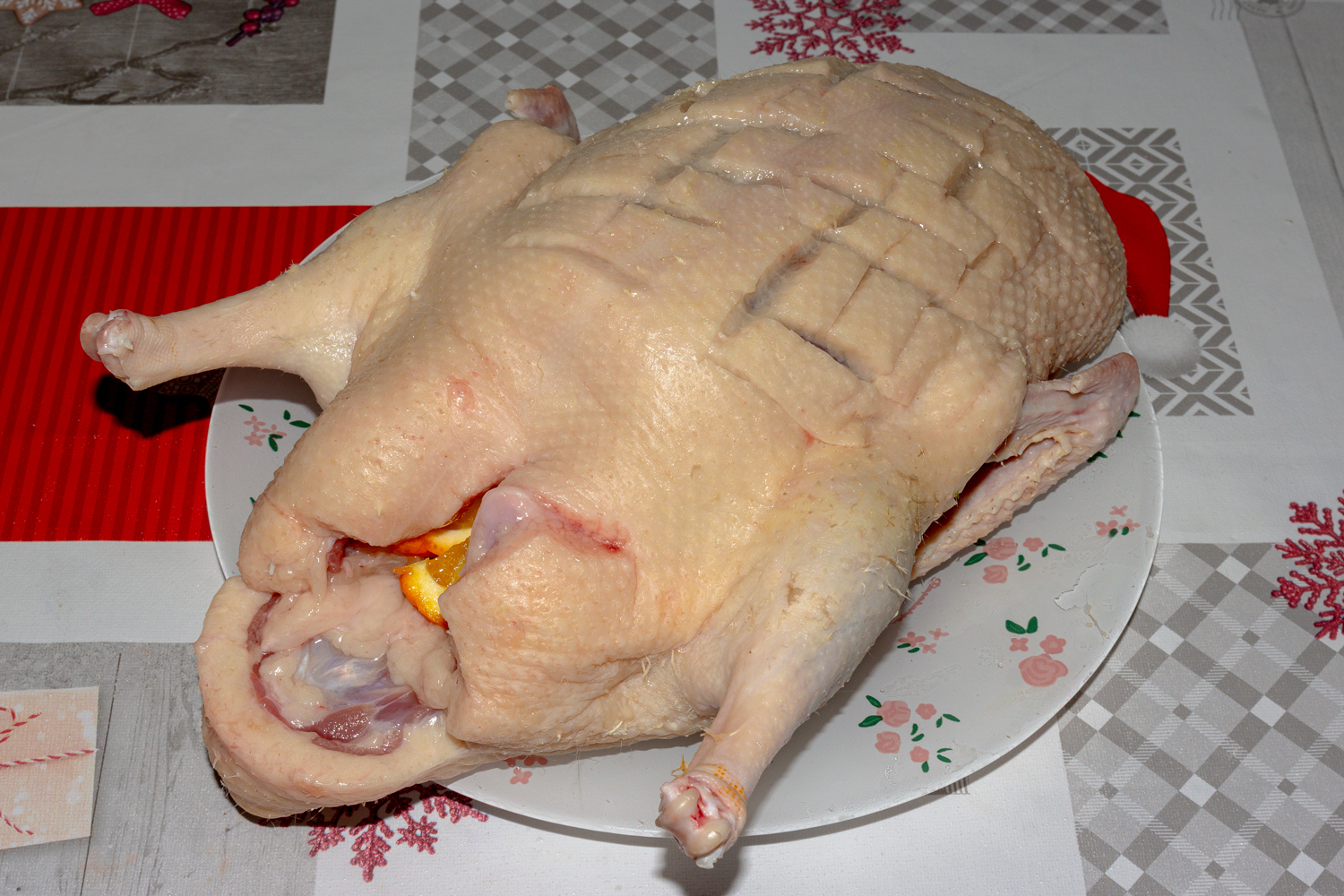 утку нафаршируйте апельсинами по рецепту Утка с розмарином и апельсинами нафаршированная утка по рецепту Утка с розмарином и апельсинами