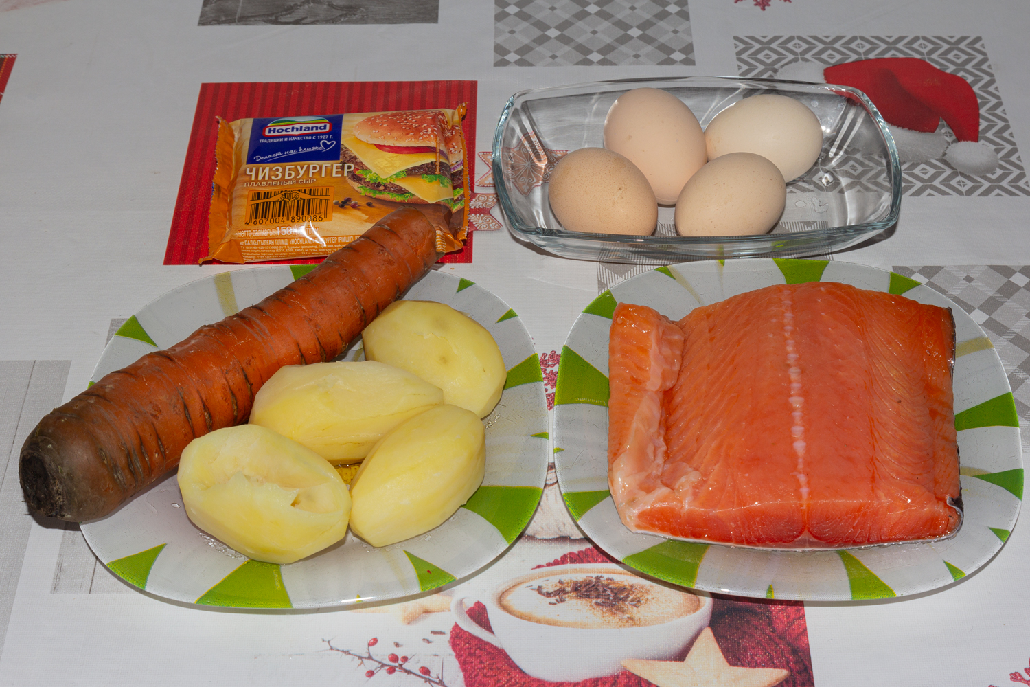 продукты для рецепта Салат-рулет с форелью и плавленым сыром