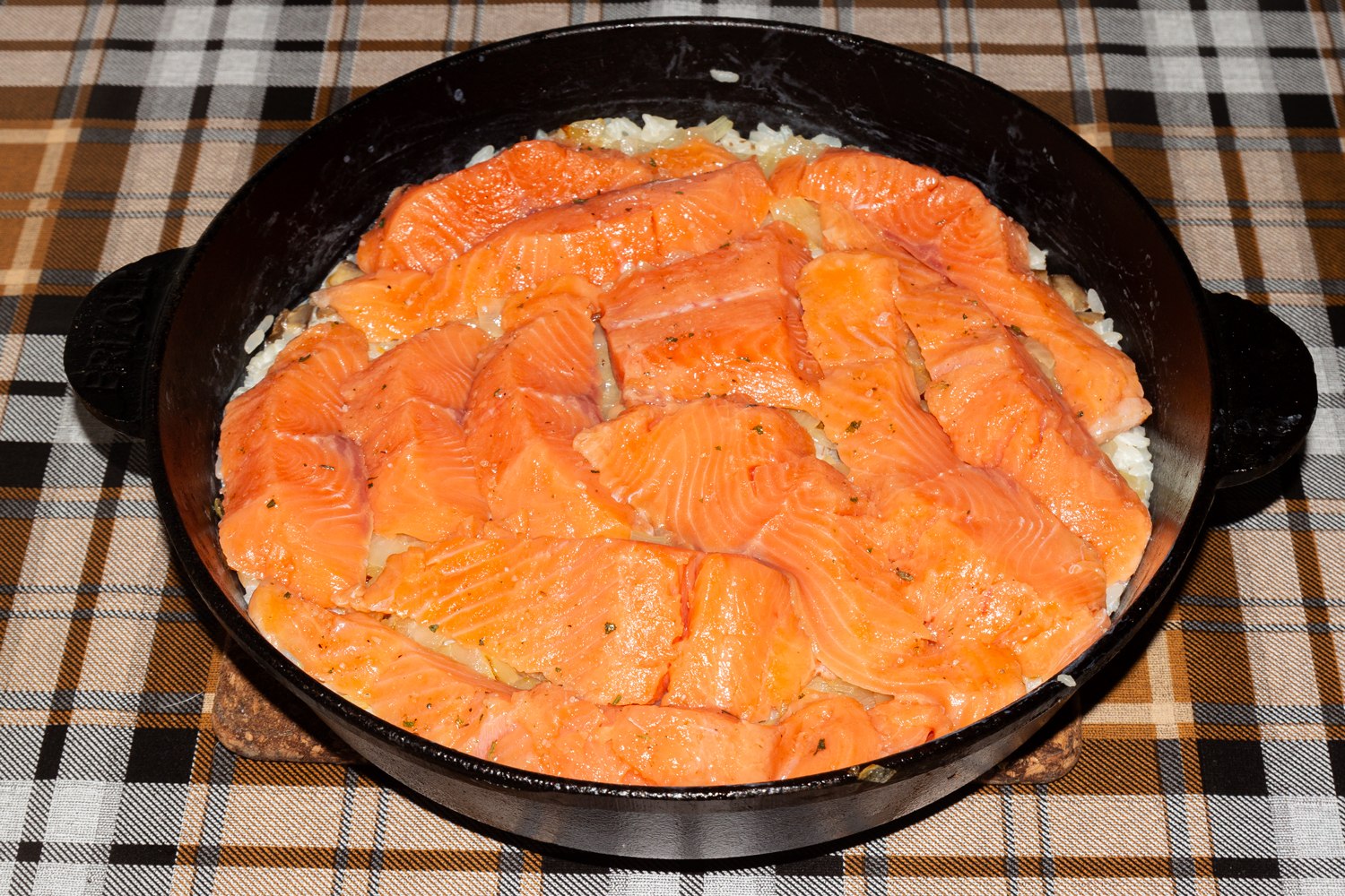 выложенная форель по рецепту Форель по-царски с гарниром