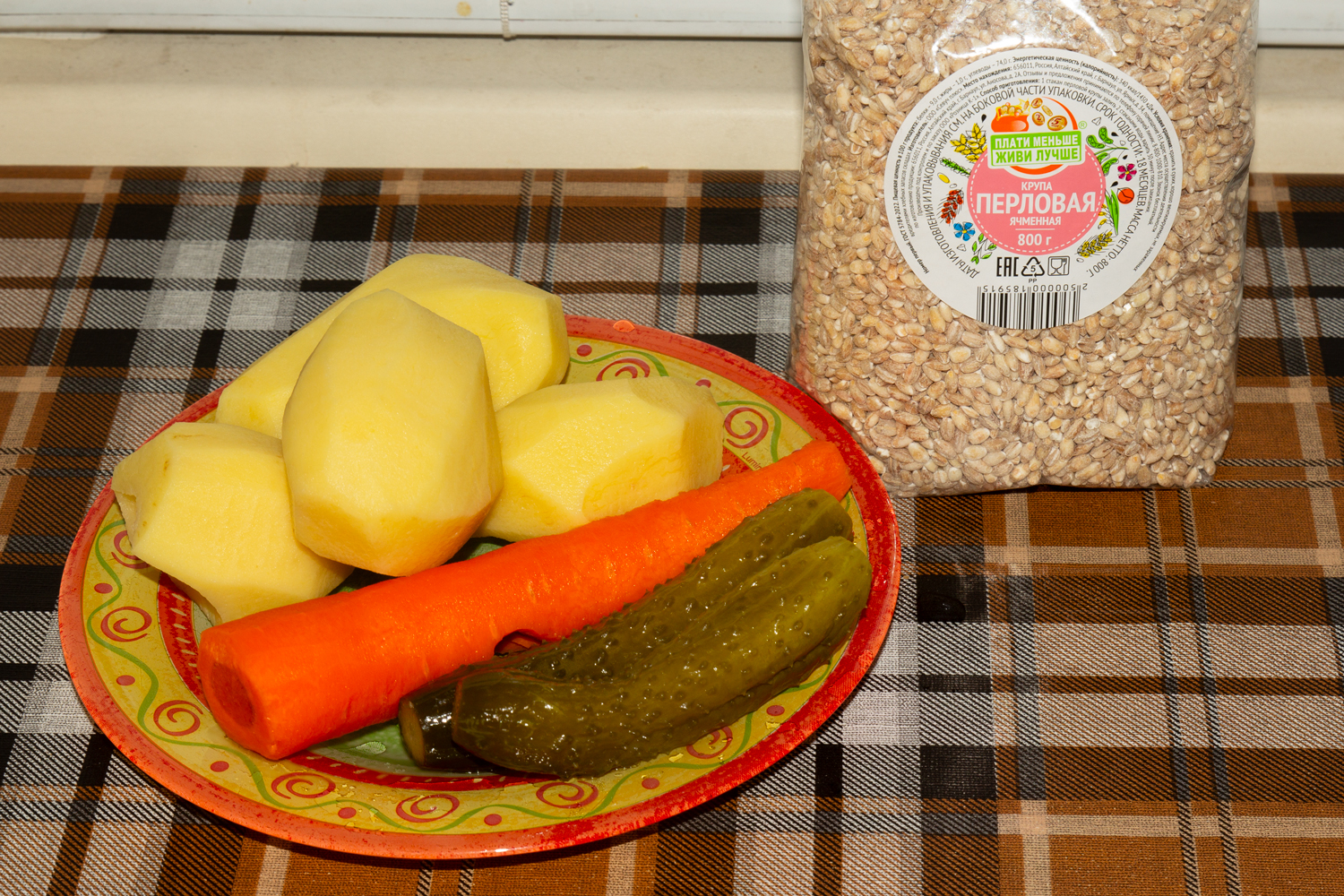 продукты для рецепта Рассольник с перловкой