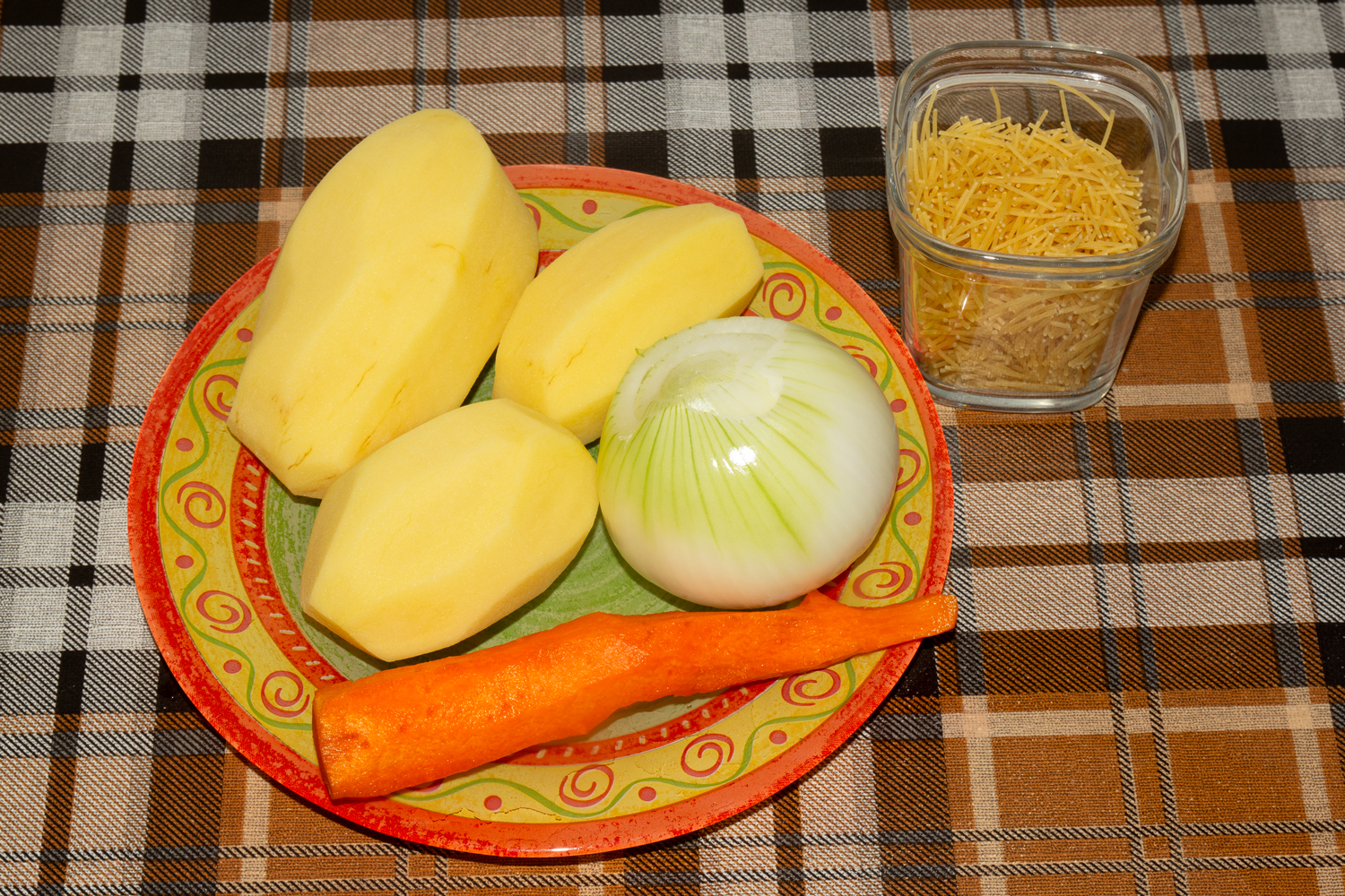 продукты для рецепта Куриный суп с вермишелью