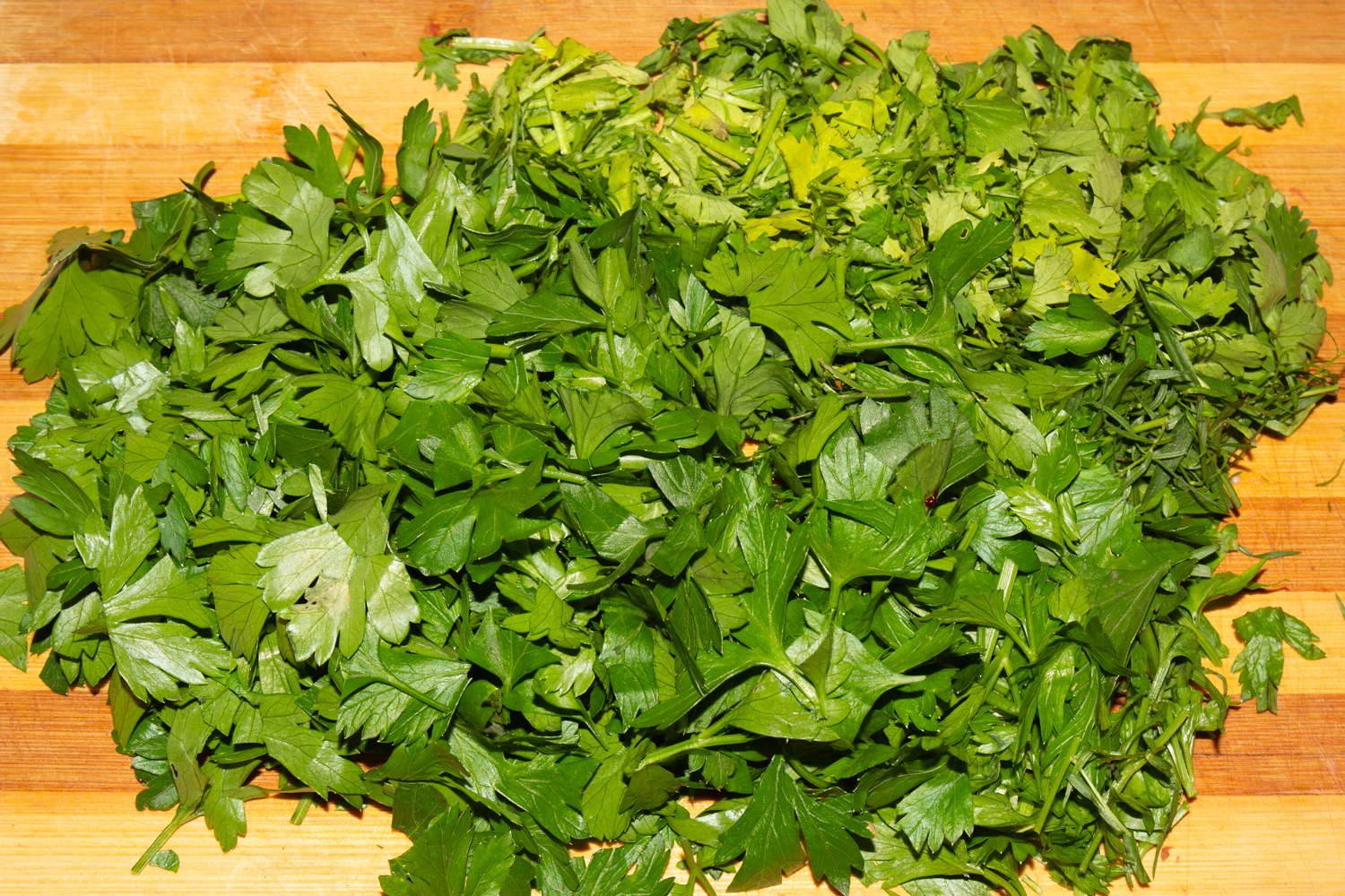 нарезанная зелень по рецепту Чакапули