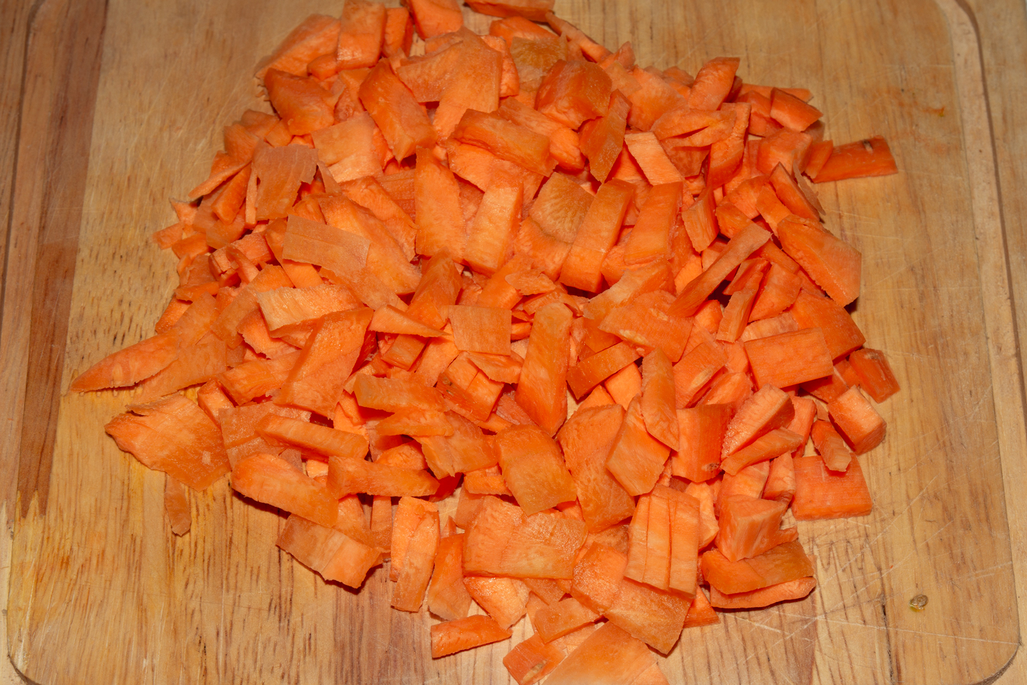 нарезанная морковь по рецепту  Капуста Романеско с креветками и сливочным соусом