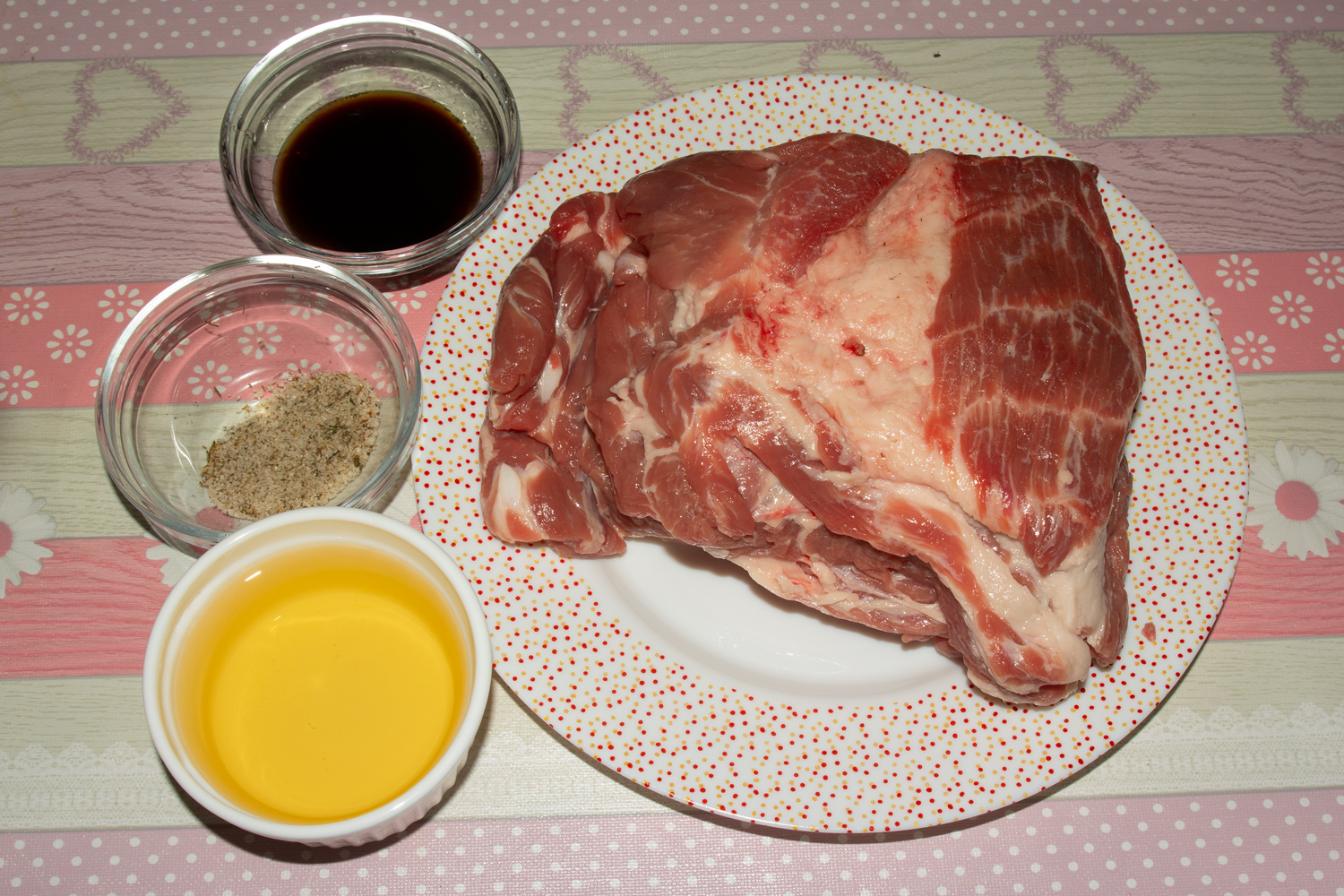 ингредиенты для рецепта Свиная шейка в духовке продукты для рецепта Свиная шейка в духовке