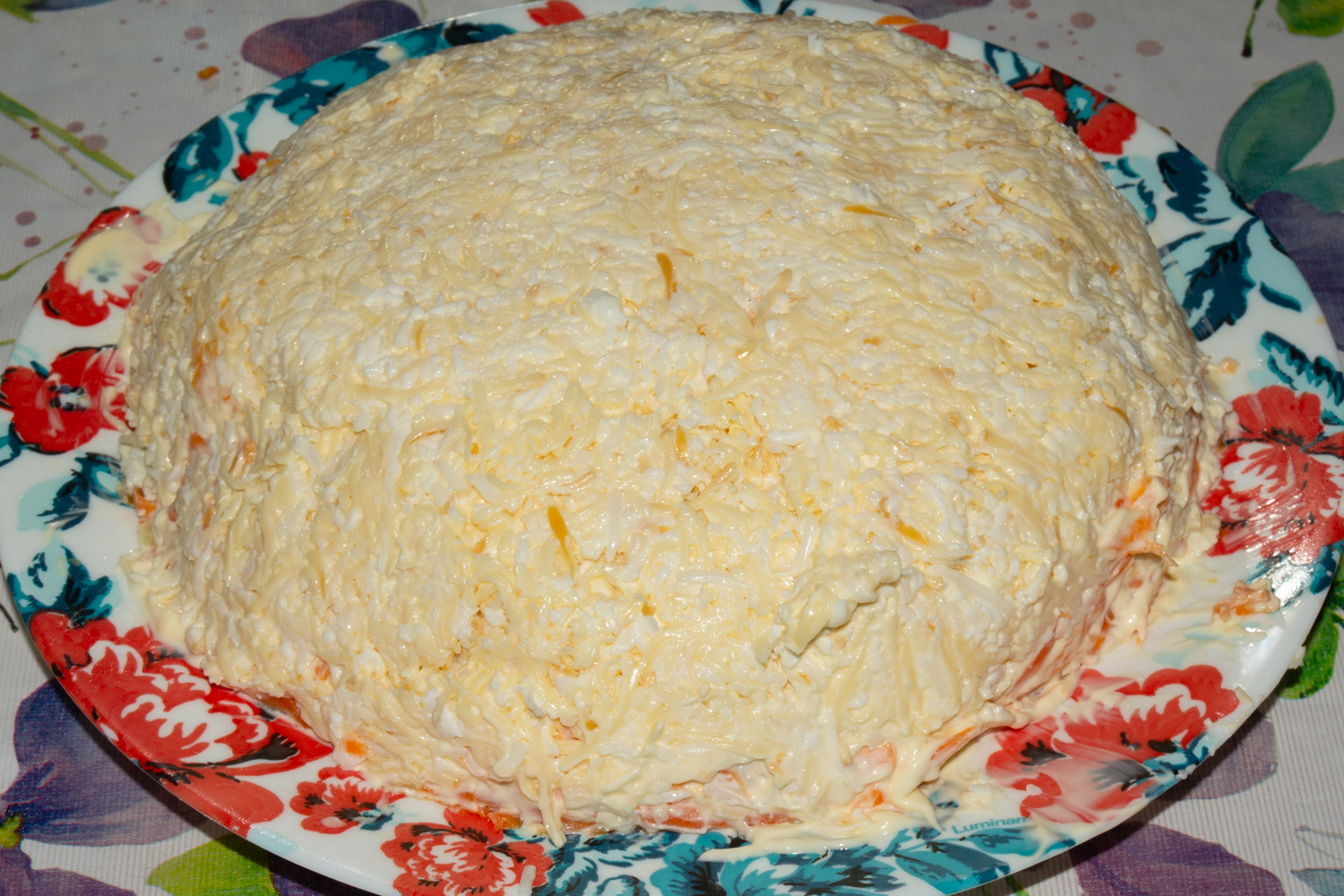 готовый салат по рецепту Салат Мимоза с копченой скумбрией