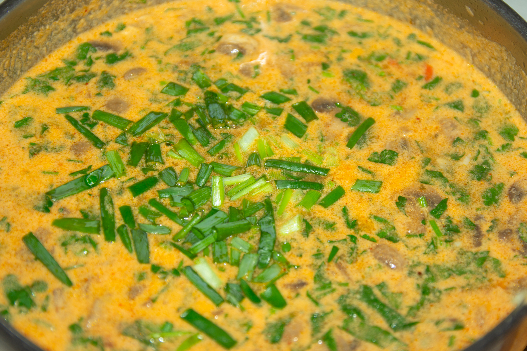 Том Ям с морепродуктами