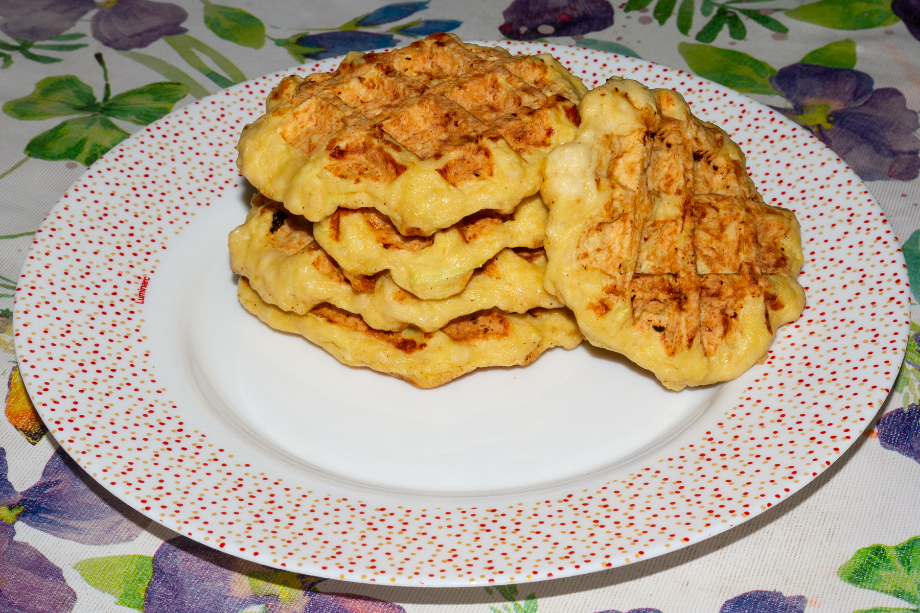 Кабачково-куриные вафли без муки