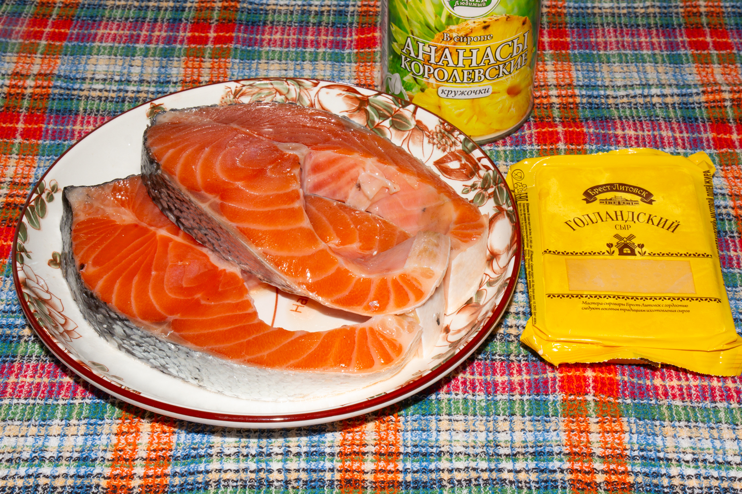 продукты для рецепта Семга запеченная с ананасом и сыром