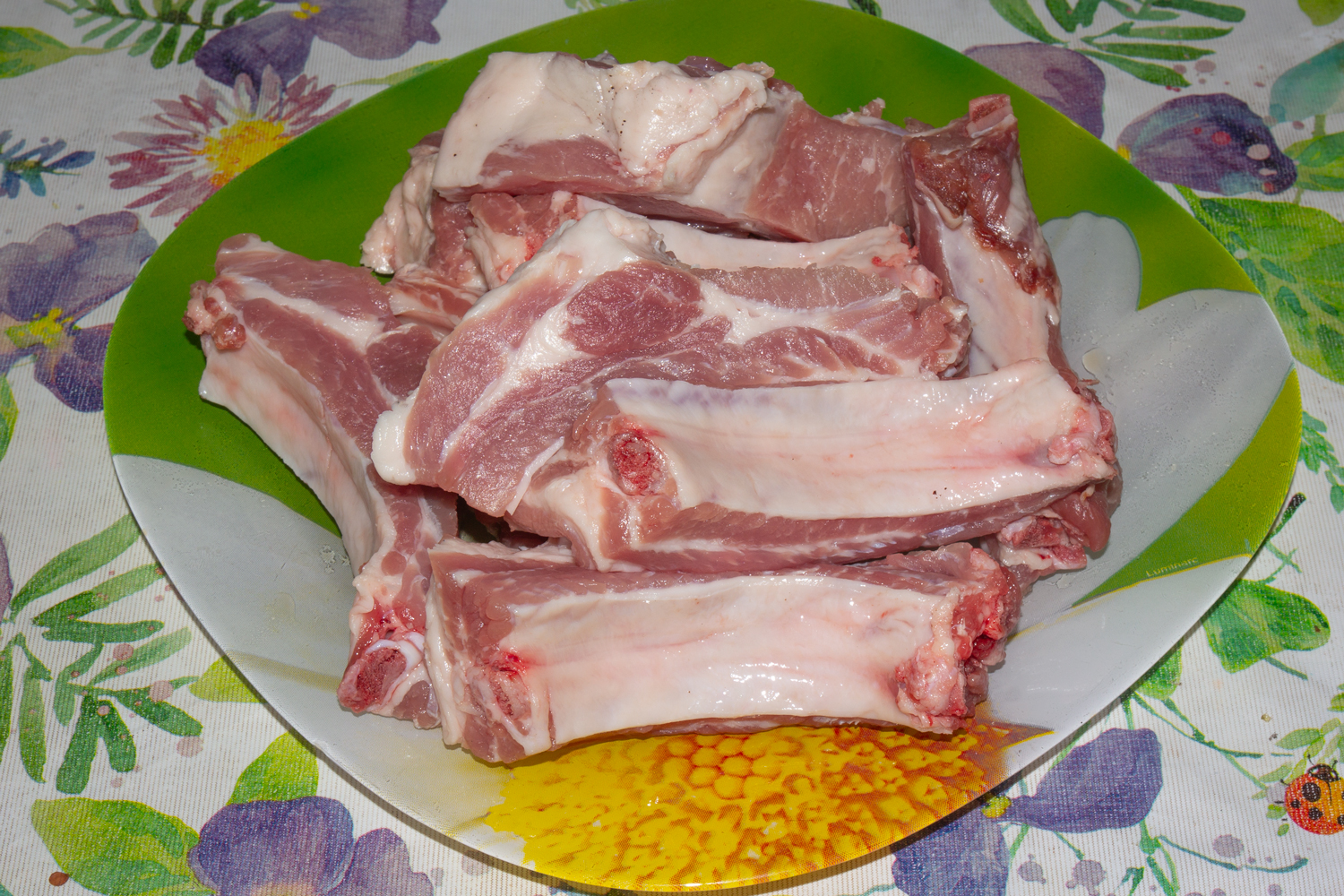 нарезанные ребрышки по рецепту Свиные ребрышки в духовке