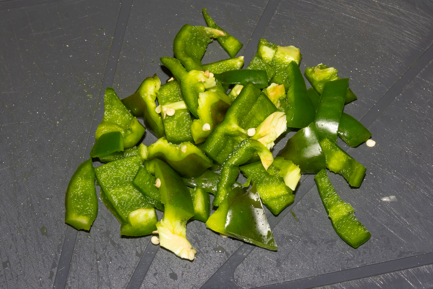 нарезанный перец по рецепту Писто