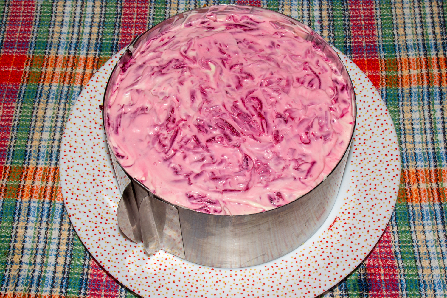 готовый салат по рецепту Сельдь под шубой (3)