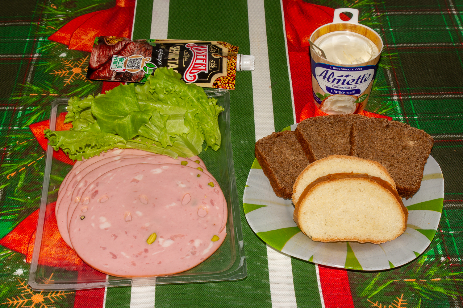 ингредиенты для рецепта Брускетта с мортаделлой продукты для рецепта Брускетта с мортаделлой