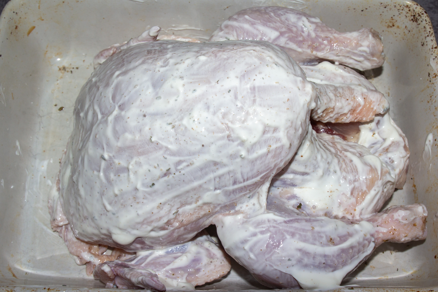 курица натертая сметаной по рецепту Курица, запеченная целиком