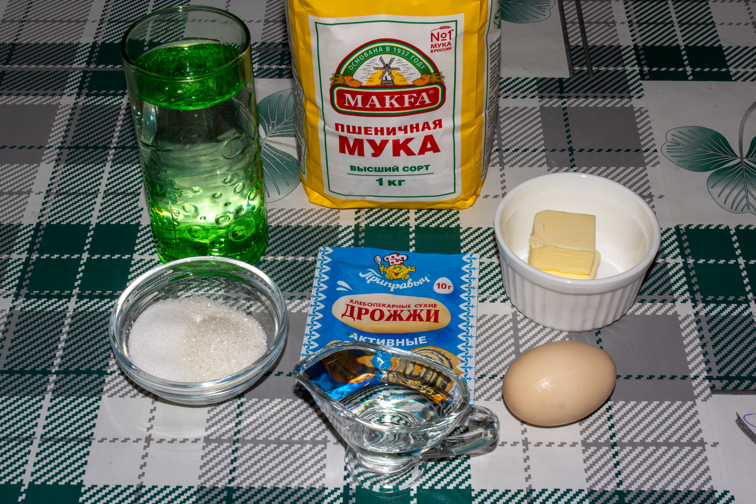 ингредиенты для рецепта Донатсы со сливками продукты для рецепта Донатсы со сливками
