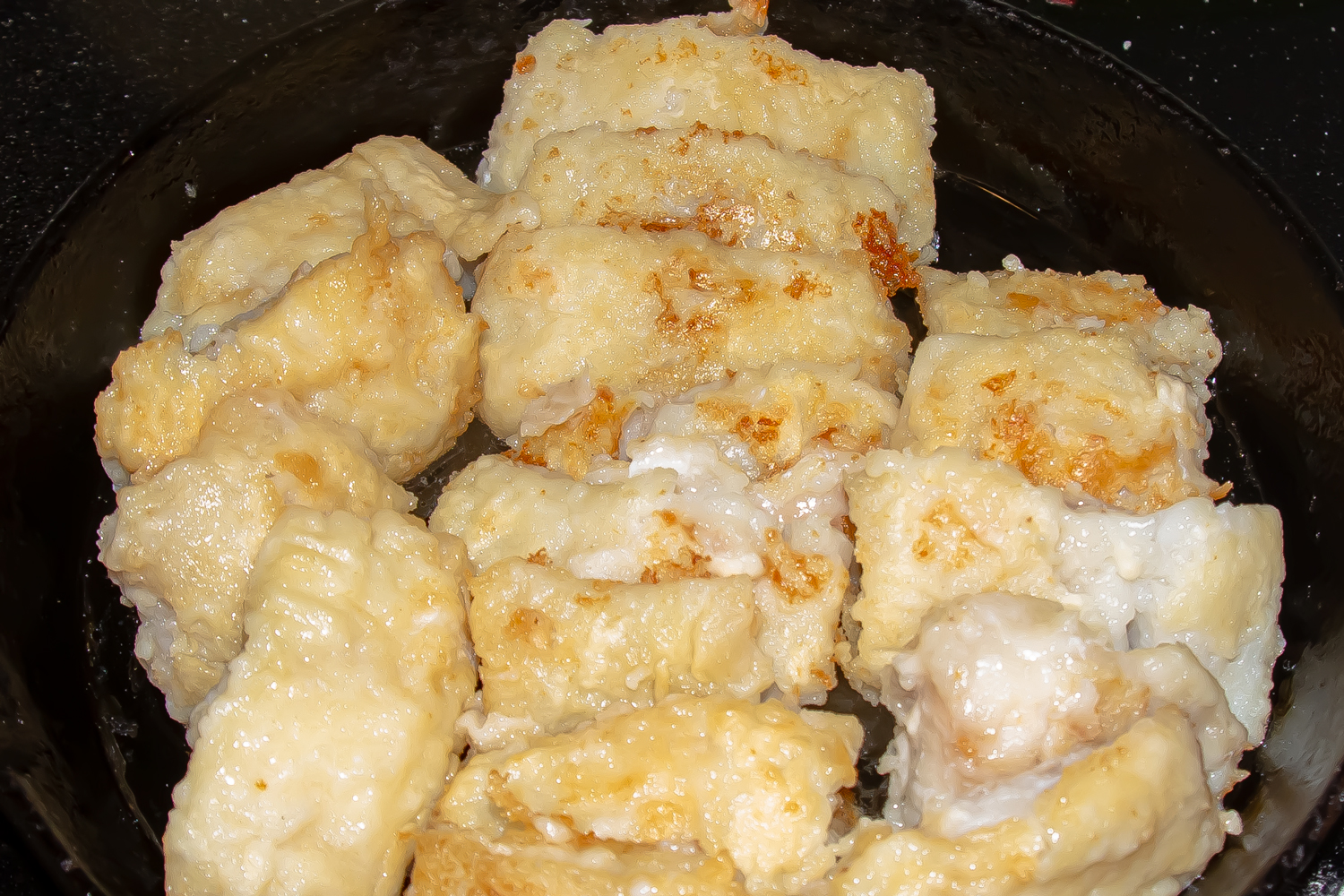 обжаренная рыба по рецепту Минтай запеченный в сметане