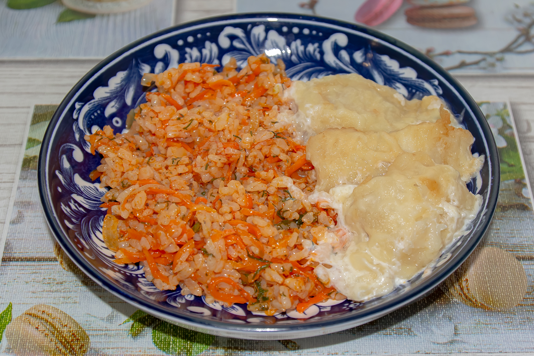 Минтай запеченный в сметане